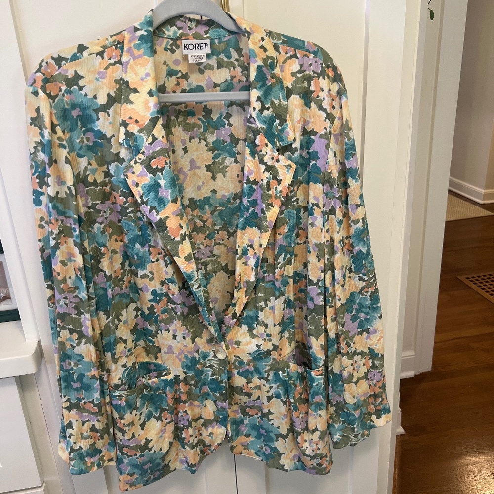 Vintage floral blazer
